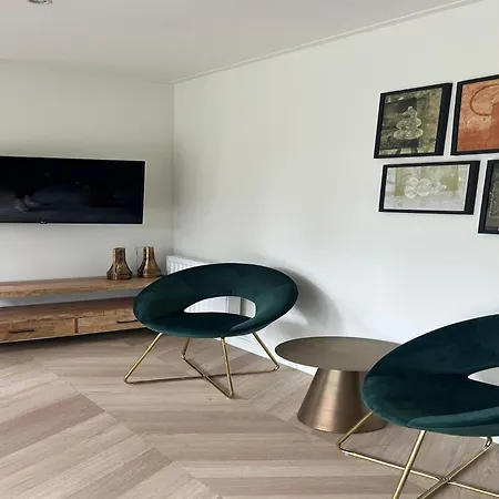 Near Baarle-nassau * Ulicoten